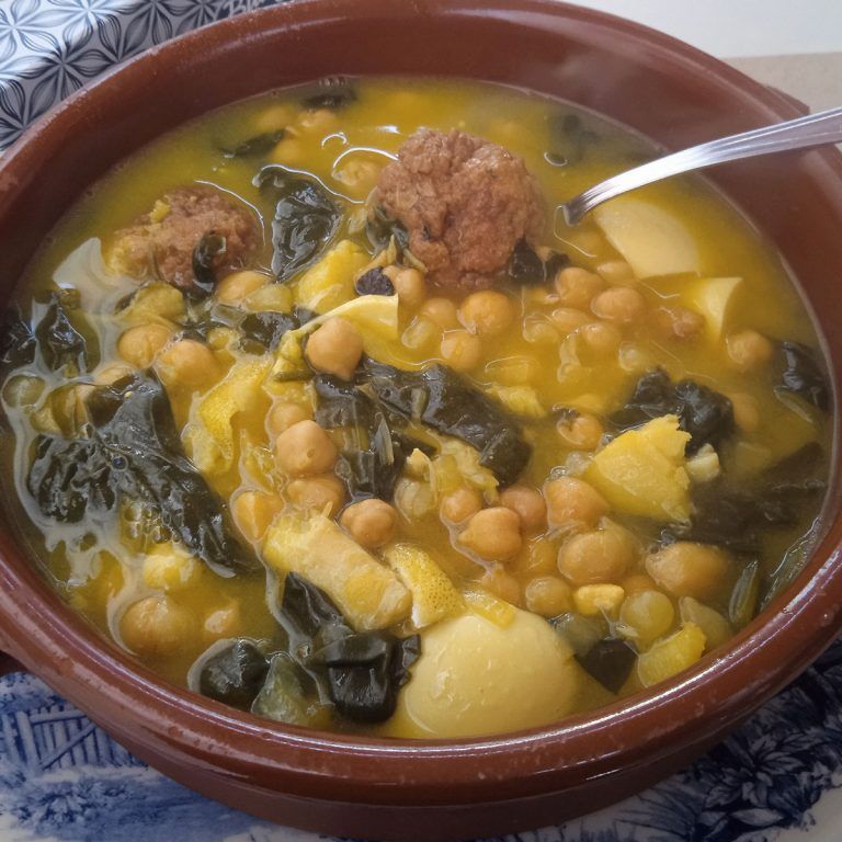 Potaje de garbanzos de vigilia